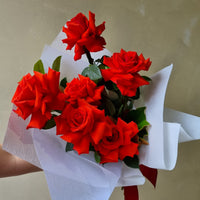 XOXO  - Half Dozen Red Roses Valentines Day